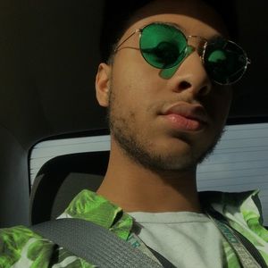 Meet your Posher, Troyvontay